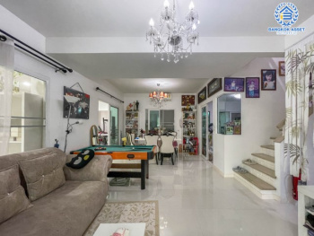 *****บ้านแฝดมือสองย่านศาลายา ม.วิลลาจจิโอ ปิ่นเกล้า-ศาลายา เนื้อที่กว้าง 35 ตร.ว. ฟังก์ชัน 3 ห้องนอน 2 ห้องน้ำ ที่จอดรถ 2 คัน บ้านสภาพสวย ตกแต่งสไตล์โมเดิร์น โครงการตั้งบนทำเลเดินทางสะดวก ใกล้รถไฟฟ้าสายสีแดง "สถานีศาลายา" และทางด่วน "ศรีรัช(วงแหวนรอบนอก)"